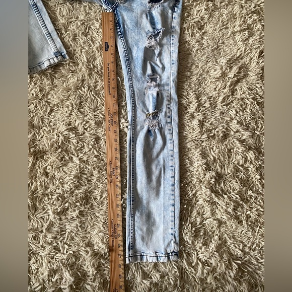 Blue Cut Denim Womens Jeans Size 16 Skinny Blue Light Wash Distressed - Picture 4 of 12